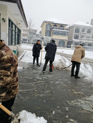 常德市康都物業(yè)服務(wù)有限公司,常德保安服務(wù)公司,保潔服務(wù),綠化服務(wù),搬運(yùn)服務(wù),墻外高空清洗服務(wù)